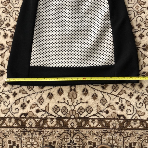 BCBG Paris Dress Sz 4 - Picture 9 of 10